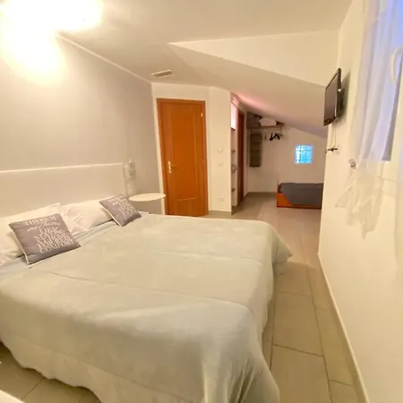 Bed & Breakfast We In Rome 3*